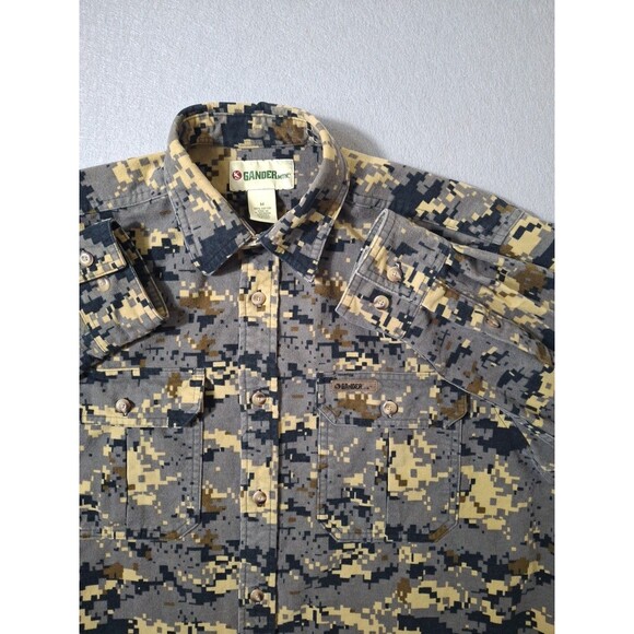 Gander MTN Chamois Shirt Mens M Digital Camouflage Button-Up Heavy Cotton